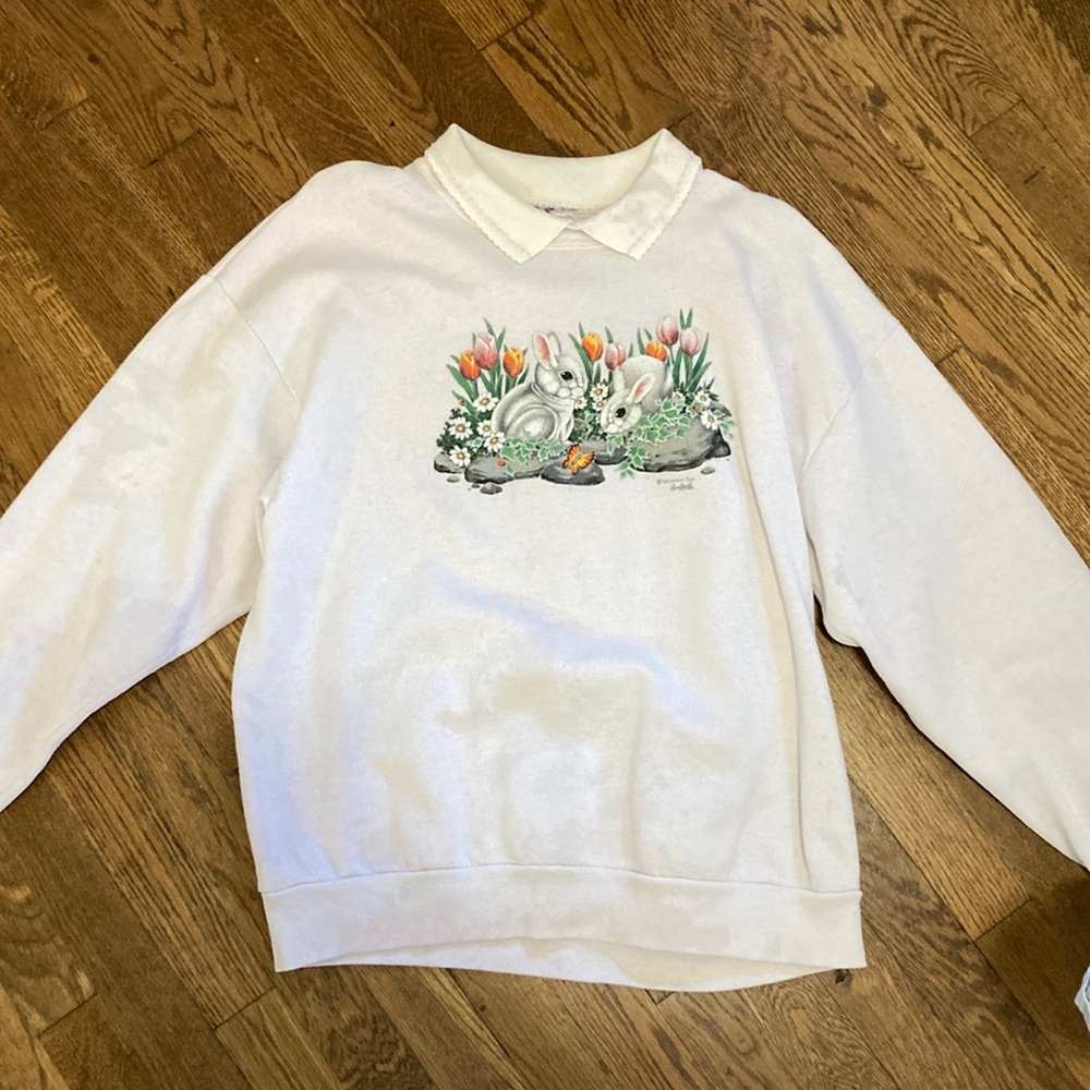 Vintage White Bunny Collared Crewneck Sweater